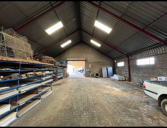 6,800M² WAREHOUSE FOR SALE IN ANZAC